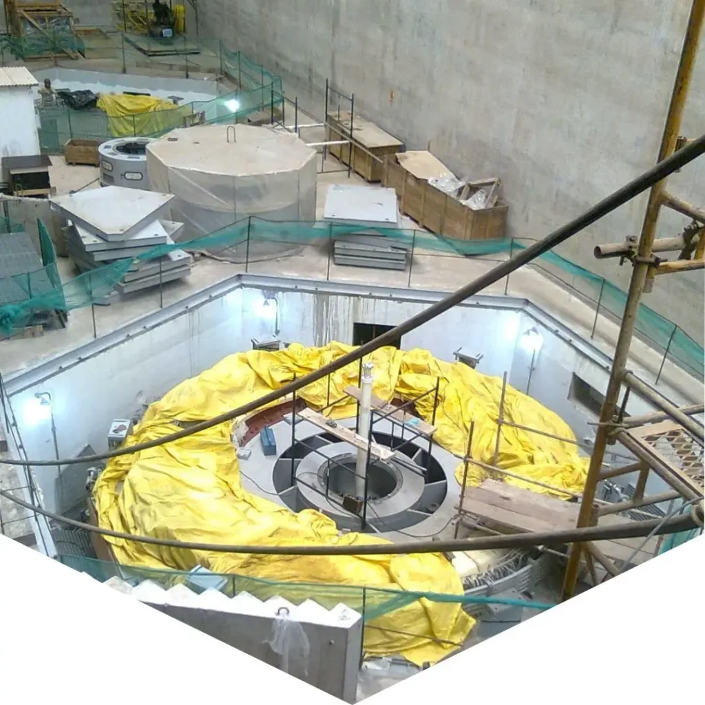 Manutenção em Casa de Força de uma Usina Hidrelétrica