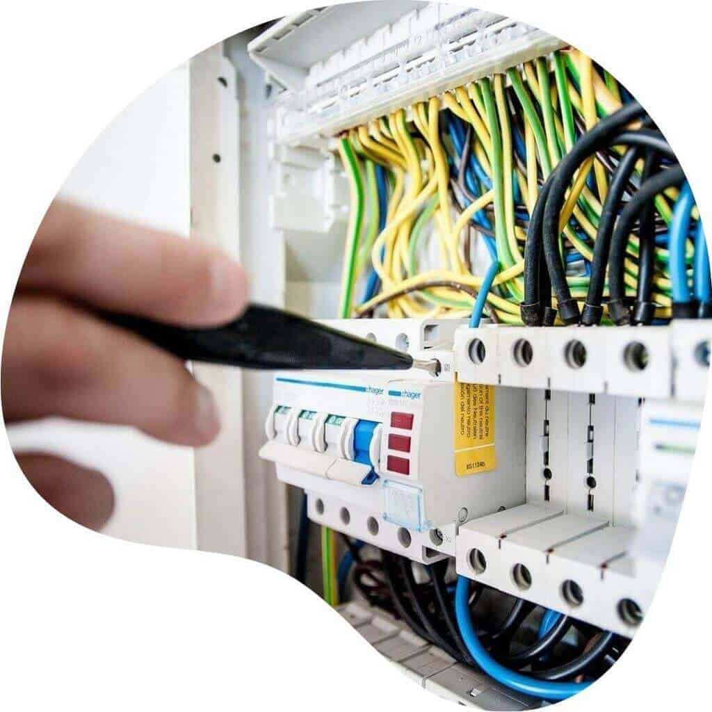 Manutenção em Usinas Hidrelétricas