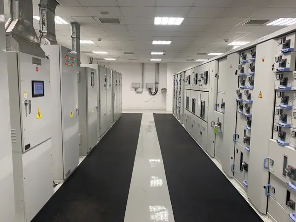 Inspeção em painéis elétricos - Aplica Engenharia