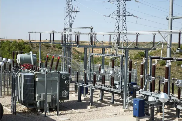Subestação de alta tensão (foto 2) - Aplica Engenharia