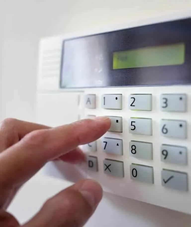 Projeto de sistema de alarme de segurança